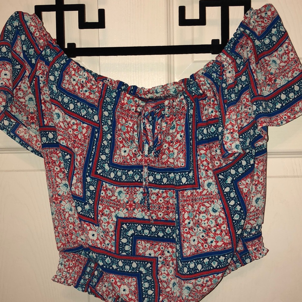 LILY WHITE Off the shoulder crop top